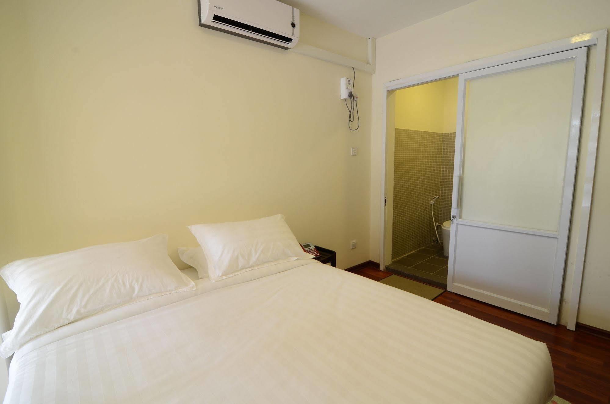 Vista Residence Yangon Luaran gambar