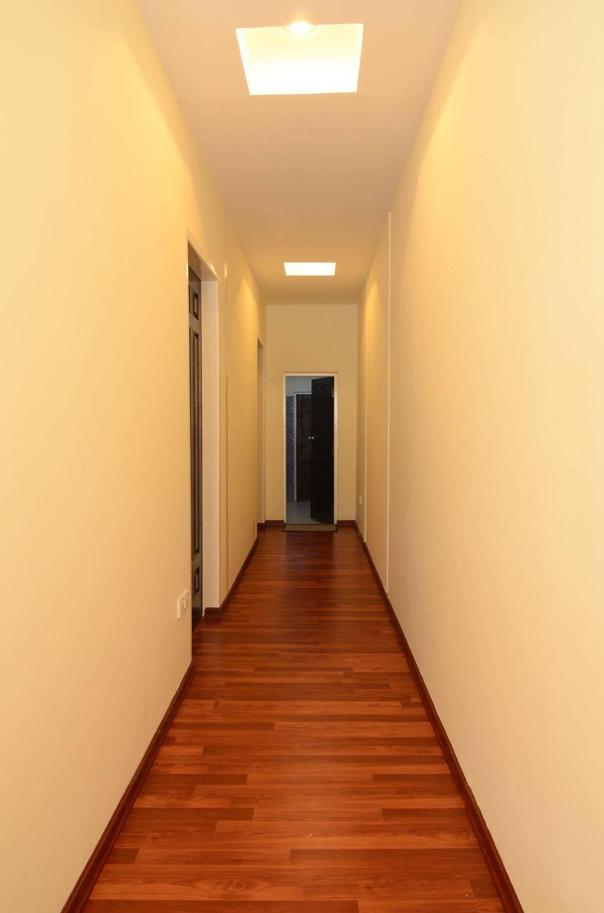 Vista Residence Yangon Luaran gambar