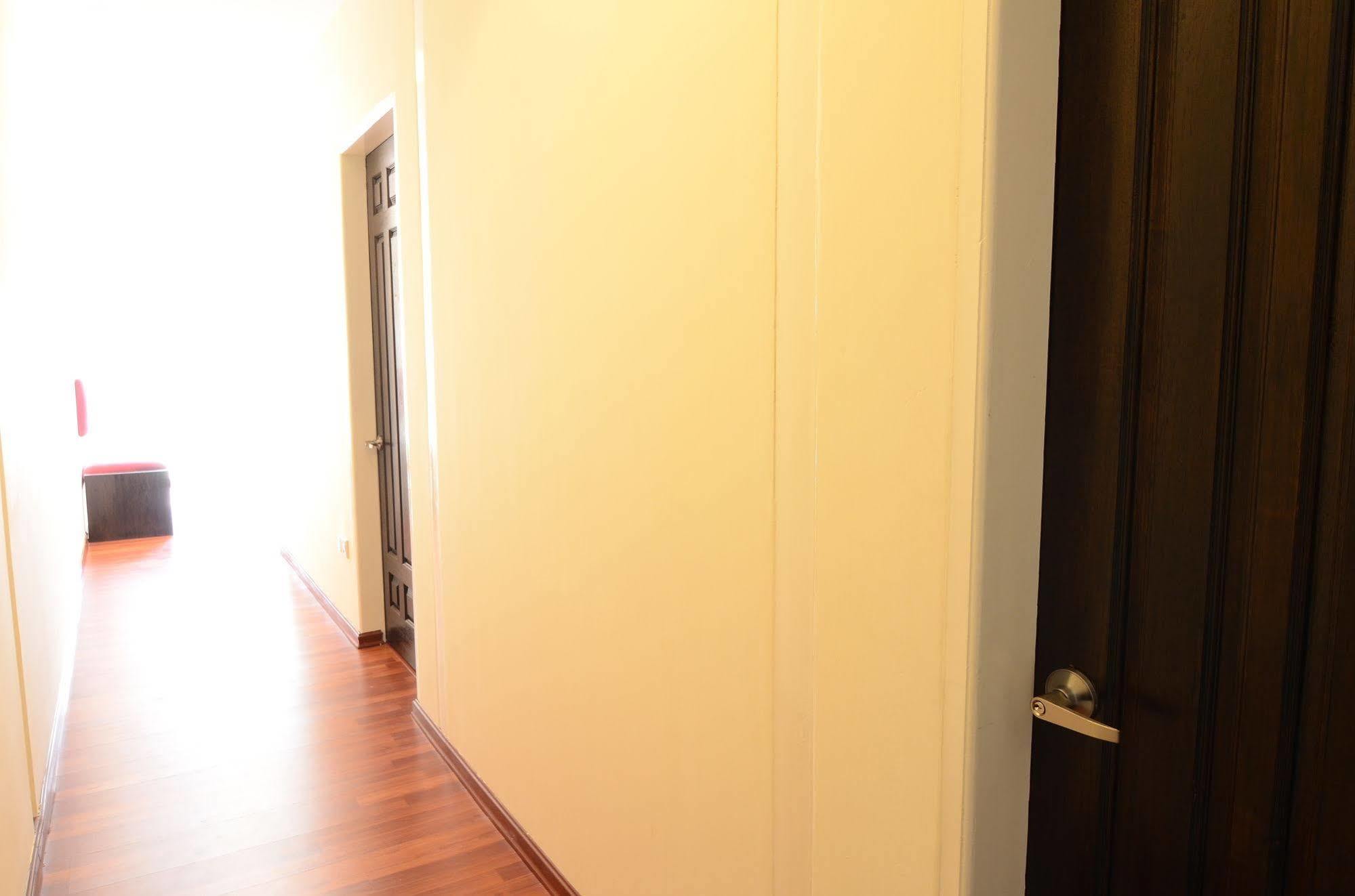 Vista Residence Yangon Luaran gambar